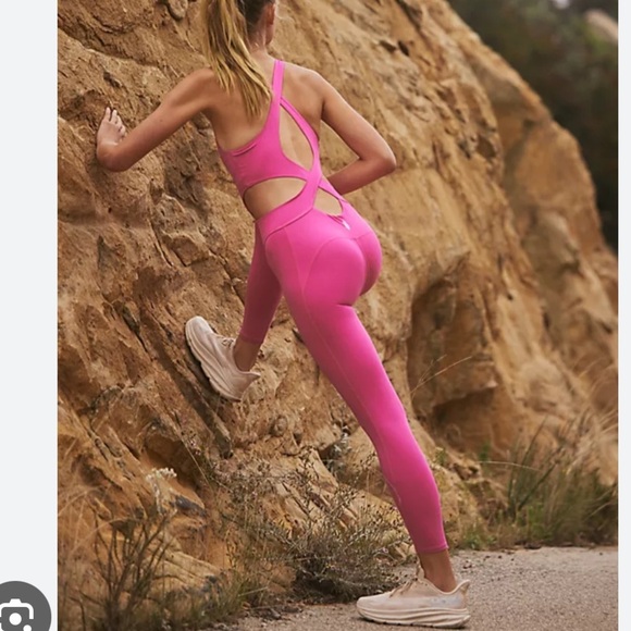 Free People Back It Up Pink Dragonfruit Onesie Jumpsuit Size Small - Picture 2 of 9